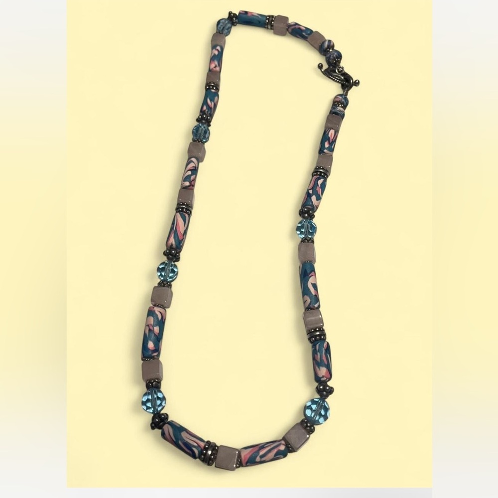 Elegant Blue and Pink Beaded Necklace